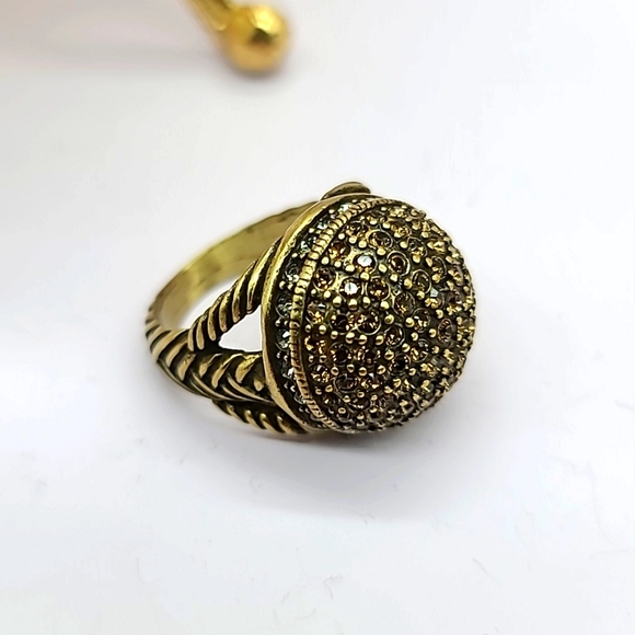 Incandescent Heidi Daus Holiday Cocktail Ring πw Topaz Swarovski Crystals sz 8! - Picture 7 of 11